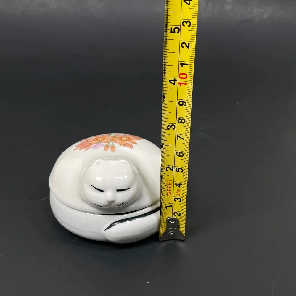 Vintage Ceramic White‎ Sleeping Cat Trinket Box Candle Floral Design Curled Tail